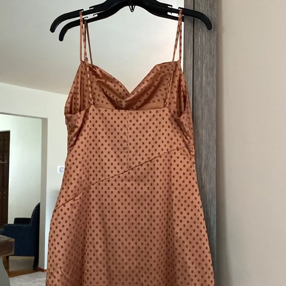 Majorelle, M, Isadora polka dot high slit midi dress, beautiful structure & fit! - Picture 8 of 11